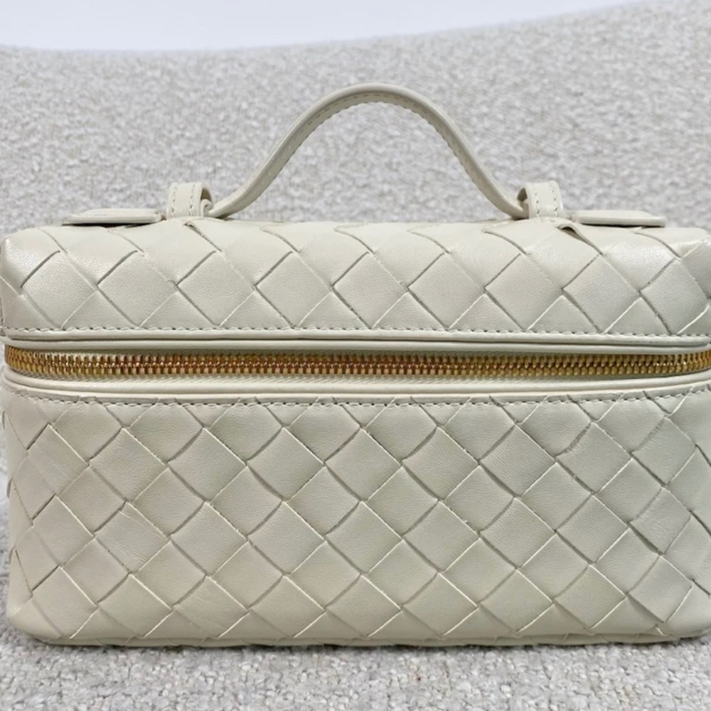 Authentic Bottega Veneta Bang Bang Vanity Bag